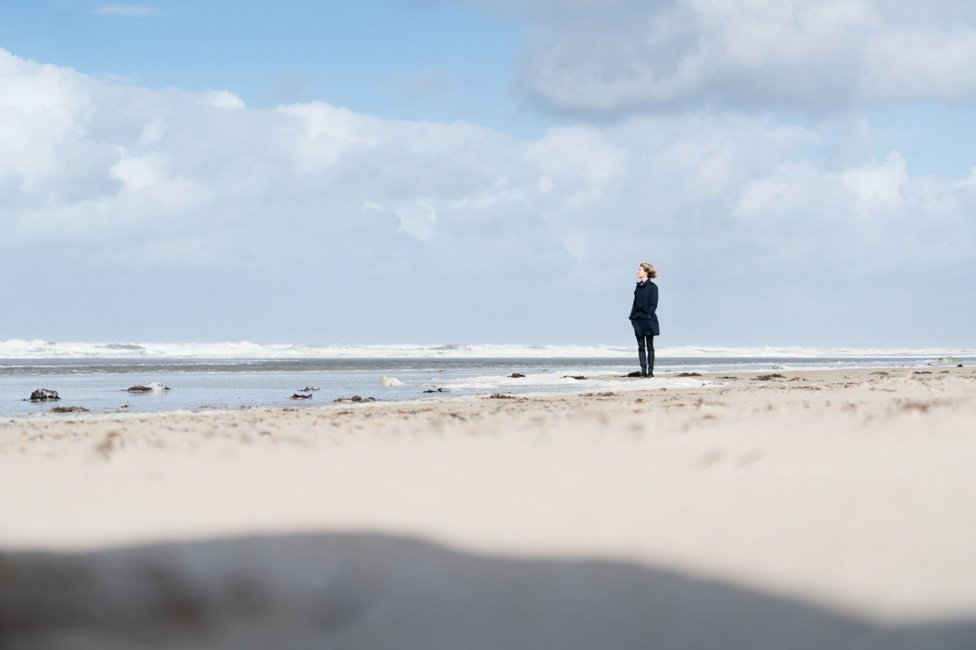 Henriette Holmskov på stranden